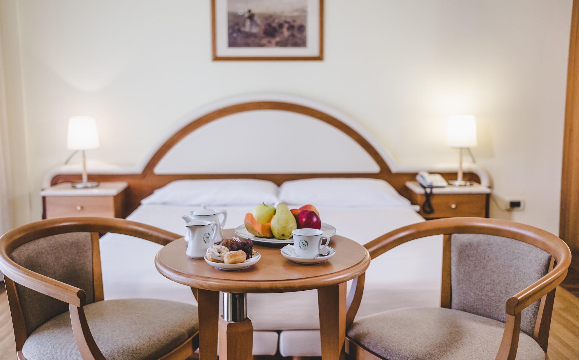 La Fonte Hotel Ome Ngoại thất bức ảnh
