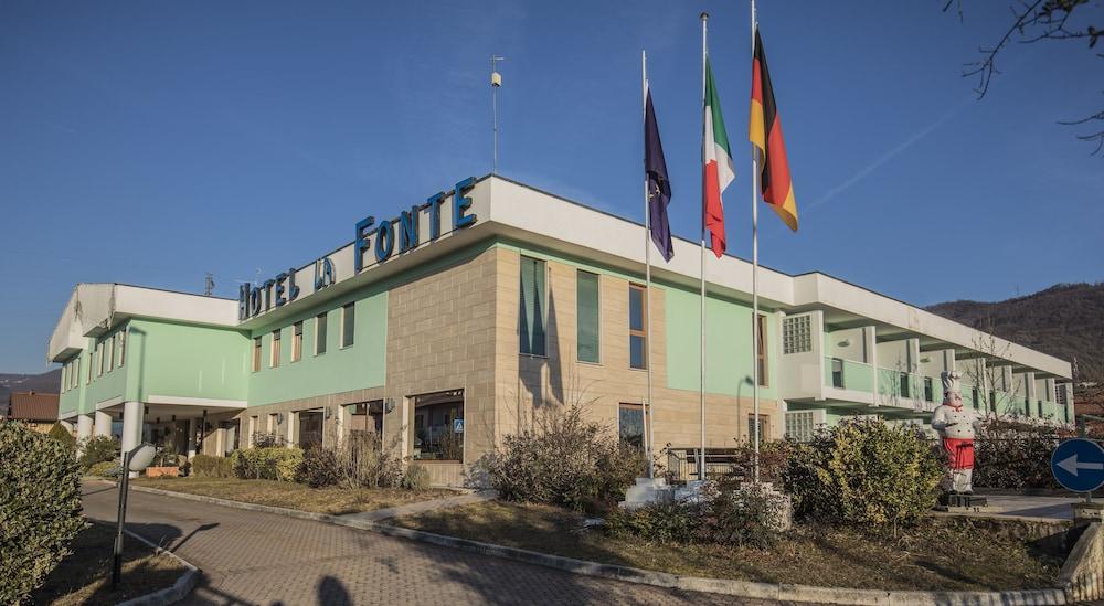 La Fonte Hotel Ome Ngoại thất bức ảnh
