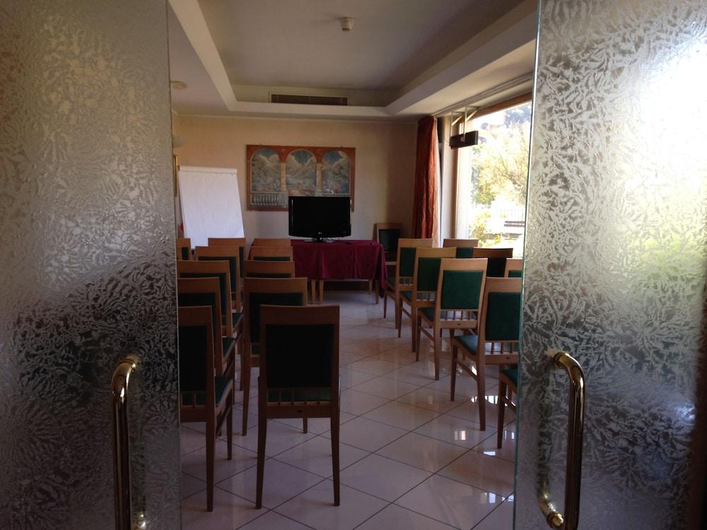 La Fonte Hotel Ome Ngoại thất bức ảnh
