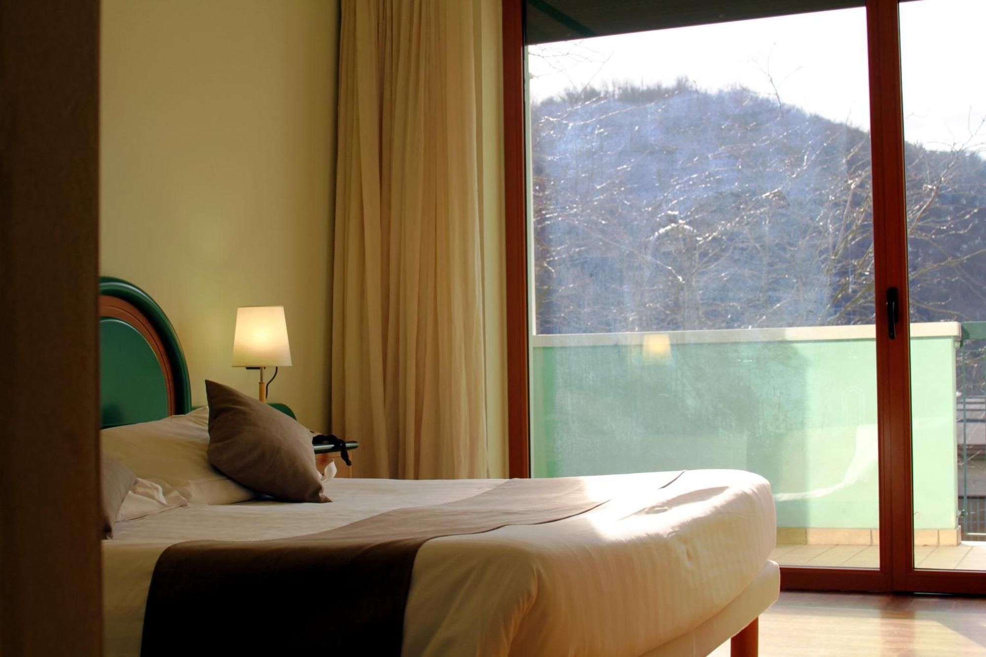 La Fonte Hotel Ome Ngoại thất bức ảnh