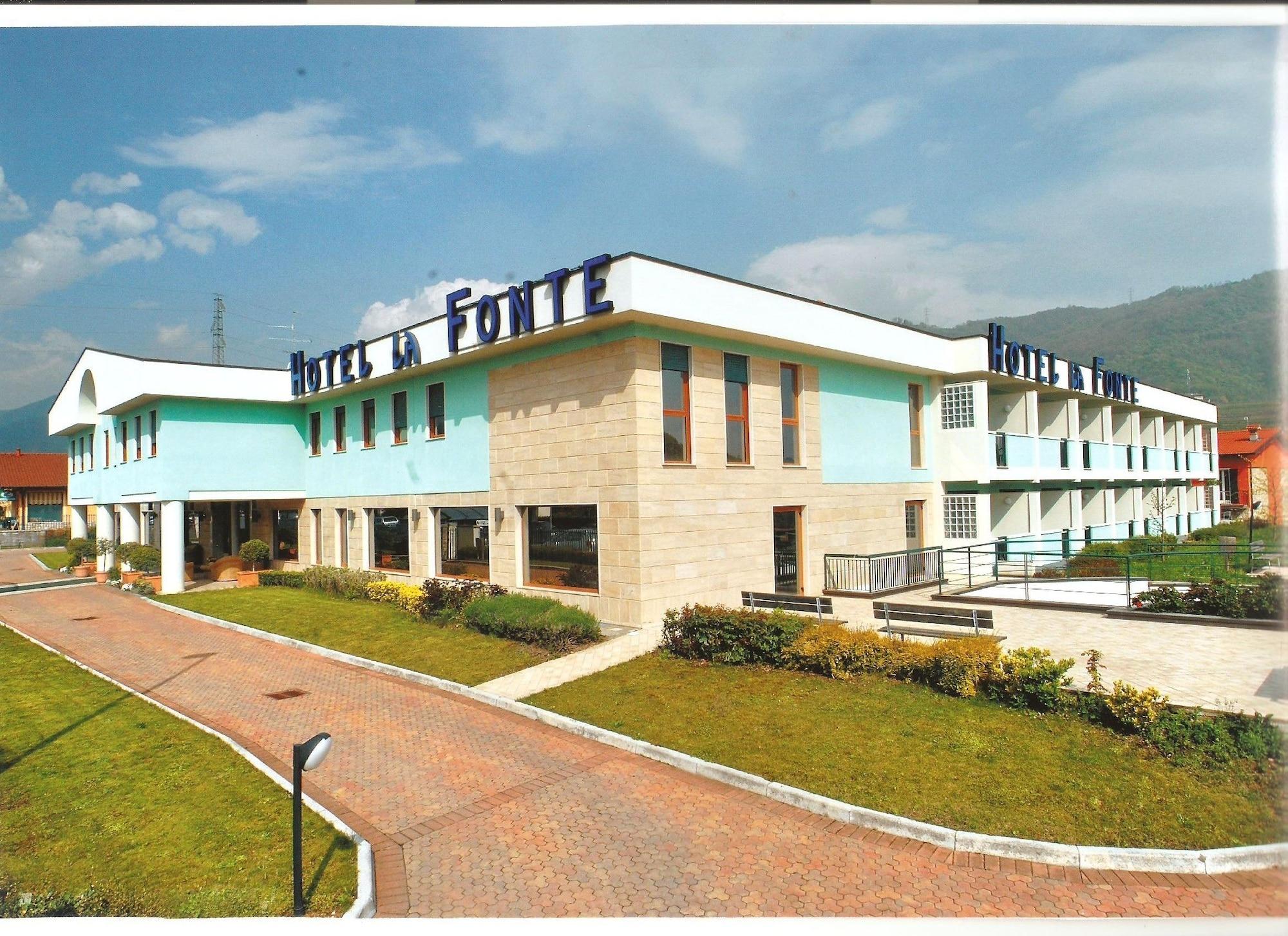 La Fonte Hotel Ome Ngoại thất bức ảnh